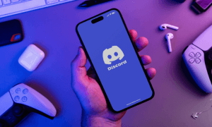 discord logo on smartphone